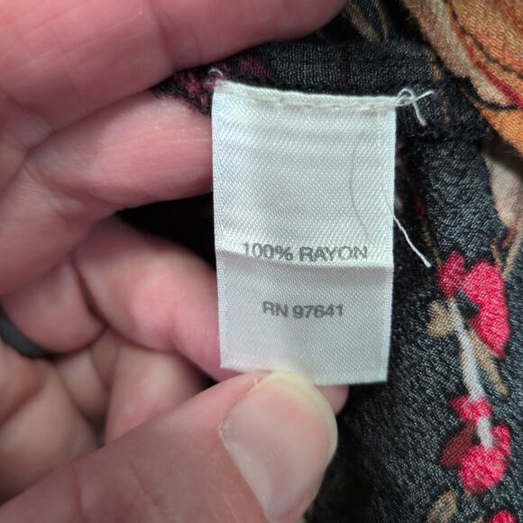 J Jill Top Women's Large Petite LP Black Floral 3/4 Bell Sleeve V Neck Peasant - Picture 11 of 13